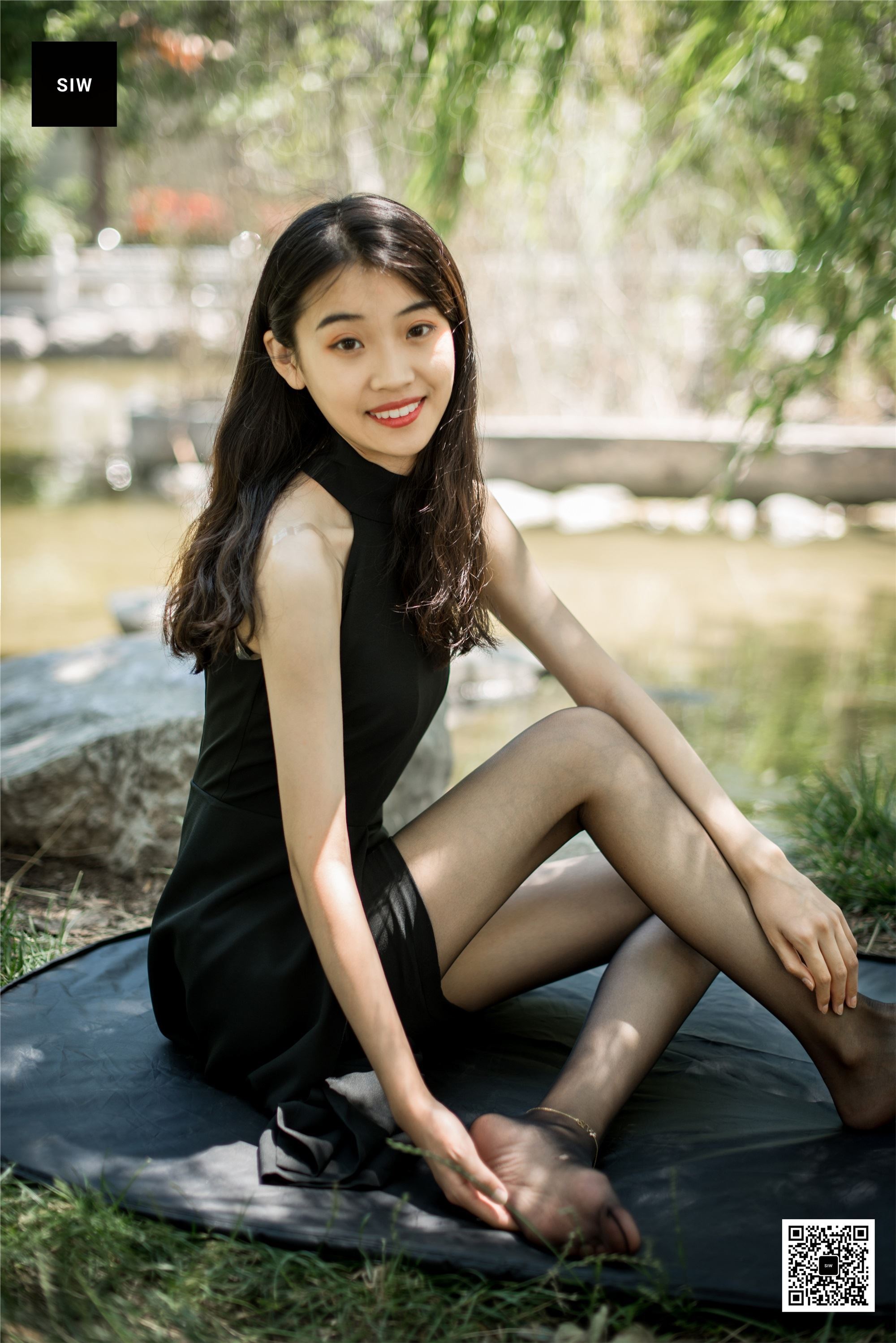 SIW斯文传媒 VOL.007 静湖垂柳-蓉儿